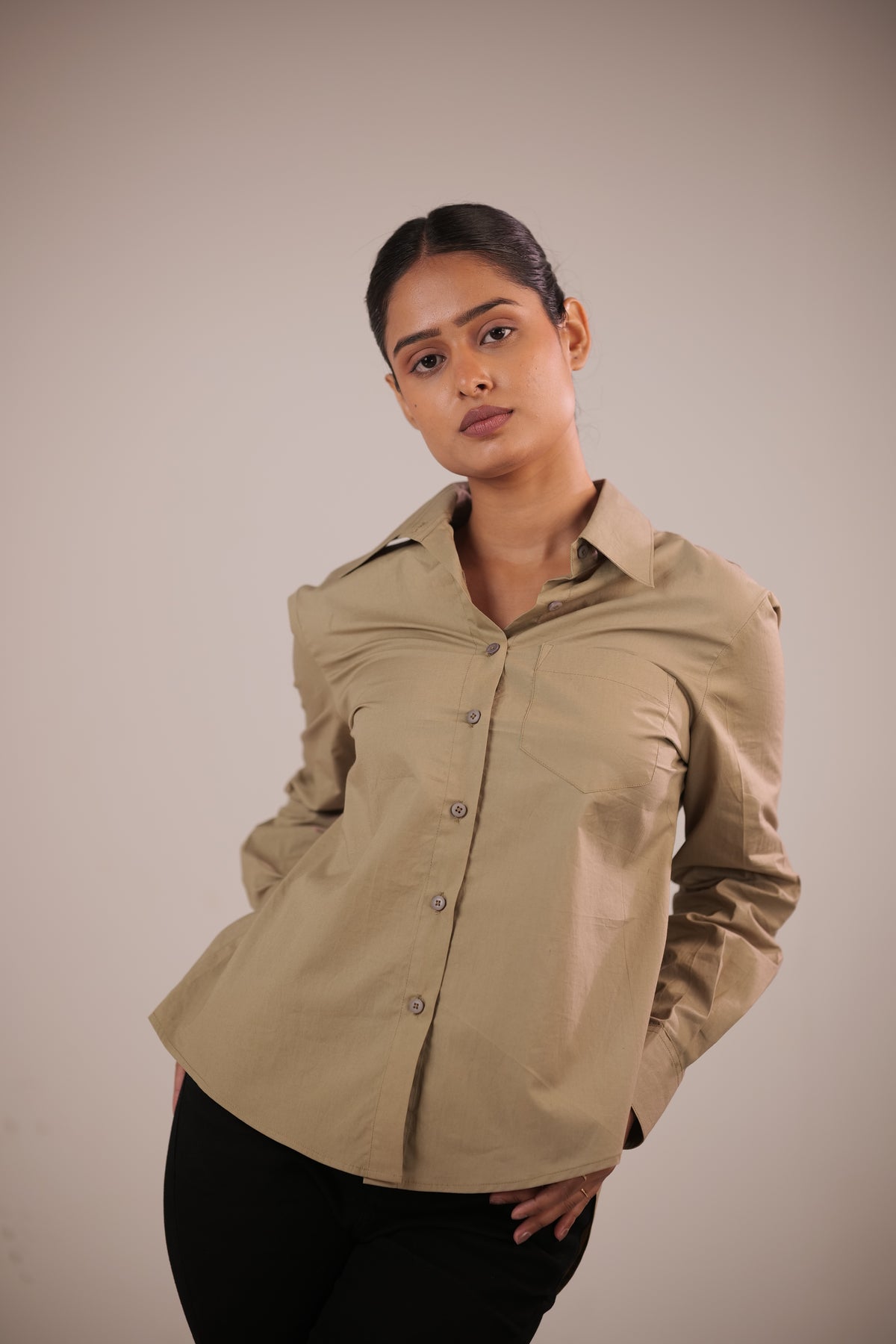 Olive Code Vertical Open-Back Slit Shirt